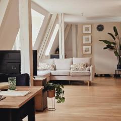 Elegantes Loft mit 2 Etagen im Königsviertel