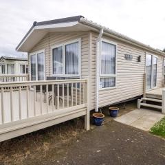 Beautiful Lodge At Manor Park Nearby Hunstanton Beach Ref 23021C