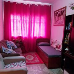 casa vó doca, preço único pela casa inteira,cabem até 10 pessoas ao lado da basilica aparecida