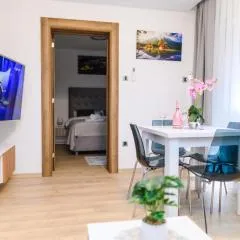 BOŽUR apartmani, kod hotela Sunce