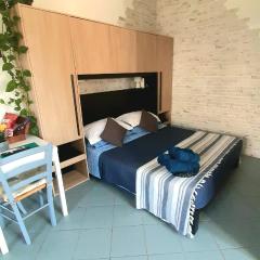 Vinessa Home