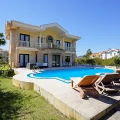 Villa Leisha