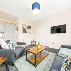 2 Bed Flat Sleeps 4 With Parking in Fife