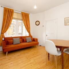Sunny 1BR Gem in Chelsea Harbour & Coleridge Gardens