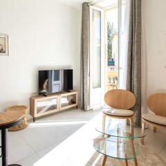 #35 Suite Carlone 5min from the beach AC & Terrace