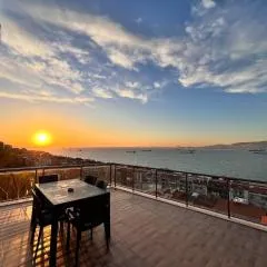 Stay in a House with Sea View in Historical Elevator Mansion