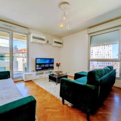 Chic and comfortable apart with Parking and Terrace