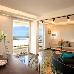 Vouliagmeni Kavouri Beachfront Apartment