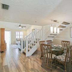 Spacious 3BR Siesta Key condo with private beach access