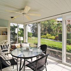 Relaxing Siesta Key condo - Pickleball, 2 heated pools, beach access