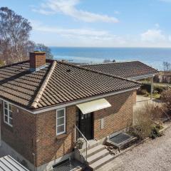 4 Bedroom Gorgeous Home In Rude