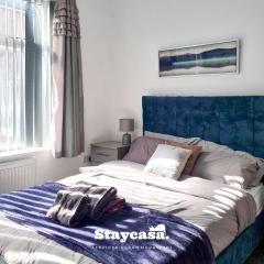 The Cowesby Suite 4-bed Home Street Parking