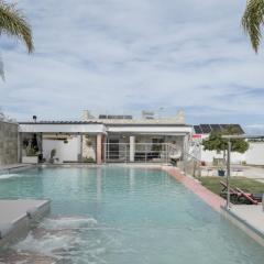 Villa Adán con piscina majestuosa