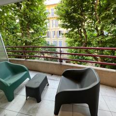 Sunny studio with Terrace