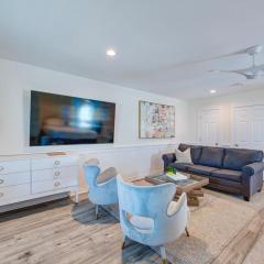 208 King Suite, 2nd Floor Barefoot