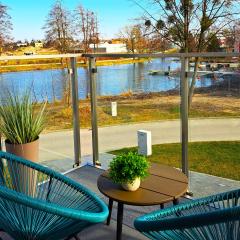 Marina Hello - widok na jezioro, piękne wnętrze, klimatyzacja, winda