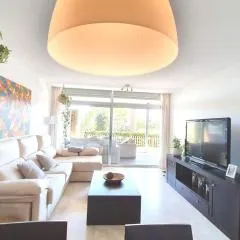 Hermoso apartamento de playa con piscina