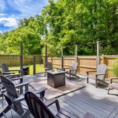 3mil to Dwnt Gtbg 3Beds 2 Bath HotTub Fireplace Arcade Fire Pit