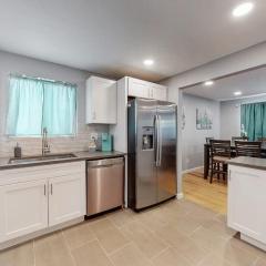 Charming Two Bedroom Family Unit in Great Location