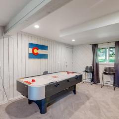 Cozy Four Bedroom Family Retreat with Yard and Air Hockey
