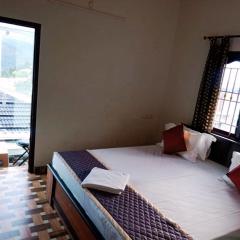 Hillview rooms with WiFi, Parking