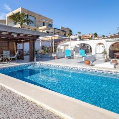2 Bedroom Stunning Home In Torrevieja