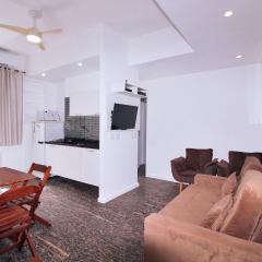 Sala quarto c/ 2 banheiros para 4 pessoas