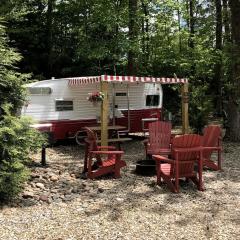 Cozy Camper Amazing to Reconnect with Nature in Gatlinburg, Tennesse