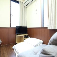 Central Shinjuku, Quiet Area, Close to Station, Room205