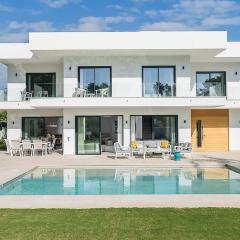 Homeclub Villa con Piscina Privada en Guadalmar