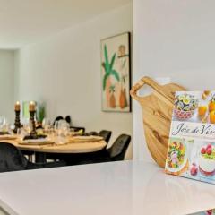 Unique holiday home with 4 bedrooms near the beach! T100