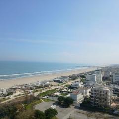 CV011 - Milano Marittima, trilocale fronte mare con vista esclusiva