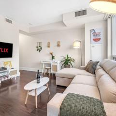 Boho 2bdrm Sleeps 6 near Rogers MTCC Union CN tower