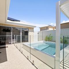 Summer Retreat Plunge Pool Proximity Town- Beach