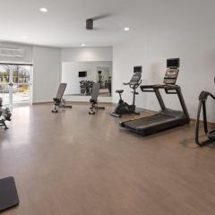 Staybridge Suites Rehoboth Beach by IHG