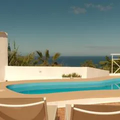 Casa Cactus - heated pool and only 5 boutique apartments