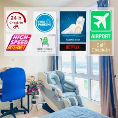 Mesahill Studio King PoolView With New FullBody Massage Chair Above Shopping Mall, Bowling & Cinema, 5 Minutes to USIM, Nilai - 24H Self and Easy Check In