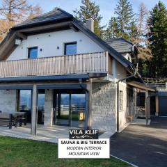 Vila Klif vacation home with sauna and terrace