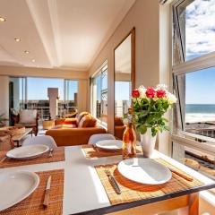 Ocean View 2 Bedroom Apartment in Blouberg, Cape Town