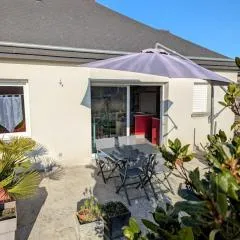 Derrière l'étang- maison moderne