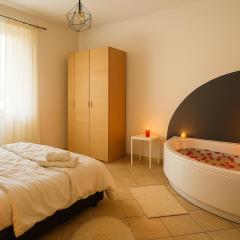 Jacuzzi Suite