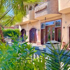 Dahab Holiday Hotel