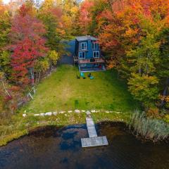 Lakeside Chalet 3BR Fire Pit Pet Friendly