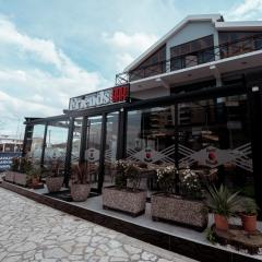 Friends Hotel