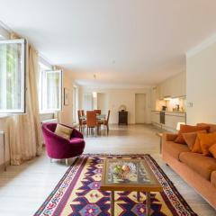 Charming Garden Apartment