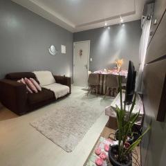 Apto dois quartos Px de tudo ideal pra cop