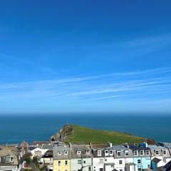 Combe Hill Flat - Parking & Seaview
