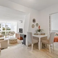 Fantastic PH near Hard Rock walk to beach RDR479
