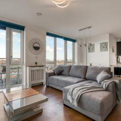 Modern charming 2 bed flat with amazing views