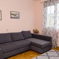 Two Bedroom Retreat I Near Municipality Varna by Flat Mаnager